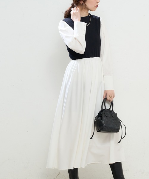 natural couture（ナチュラルクチュール）の「プチハイニットドッキングギャザーワンピース（ワンピース・レディース・オフホワイト/ホワイト系その他/ブラック系その他/ブルー系その他/グレイッシュベージュ・FREE）」の9枚目の写真