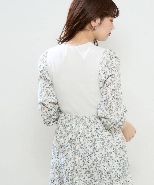 natural couture（ナチュラルクチュール）の「プチハイニットドッキングギャザーワンピース（ワンピース・レディース・オフホワイト/ホワイト系その他/ブラック系その他/ブルー系その他/グレイッシュベージュ・FREE）」の13枚目の写真