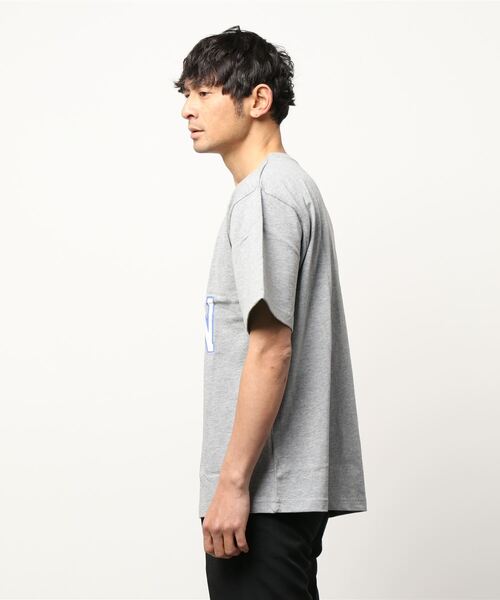 ARCHIVER(アーカイバ)の「【Bl】レギュラーシルエットプリントTシャツ(Tシャツ/カットソー・メンズ・杢グレー/スミクロ/ホワイト・LARGE/MEDIUM/FREE)」の10枚目の写真