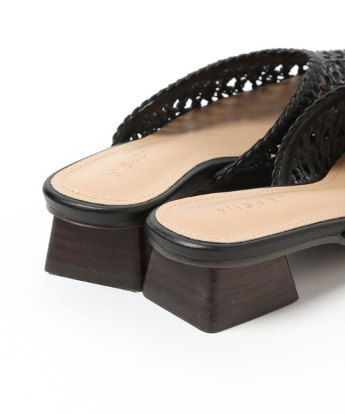 LEPSIM(レプシィム)の「アソートローヒールミュール 265112(サンダル・レディース・ブラック/ゼブラ・MEDIUM/LARGE)」の16枚目の写真