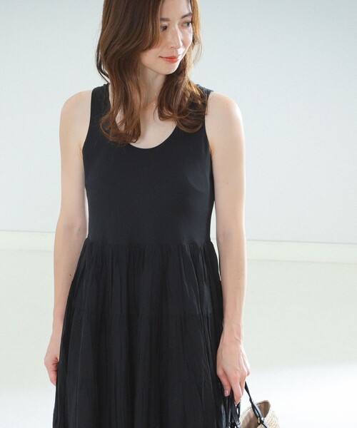 MARIHA（マリハ）の「MARIHA / 草原の虹のドレス ソリッド（ワンピース・レディース・ブラック・38/36）」の3枚目の写真