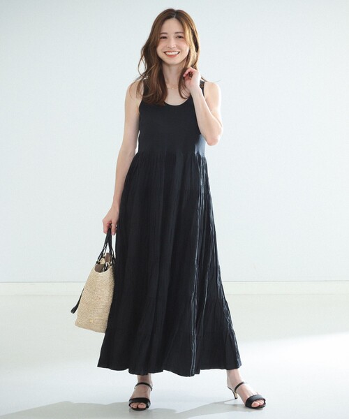 MARIHA（マリハ）の「MARIHA / 草原の虹のドレス ソリッド（ワンピース・レディース・ブラック・38/36）」の2枚目の写真