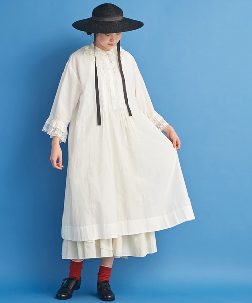 Malle(マル)の「malle チュール刺繍 ドレス(ワンピース・レディース・オフホワイト/ブラック・FREE)」の5枚目の写真