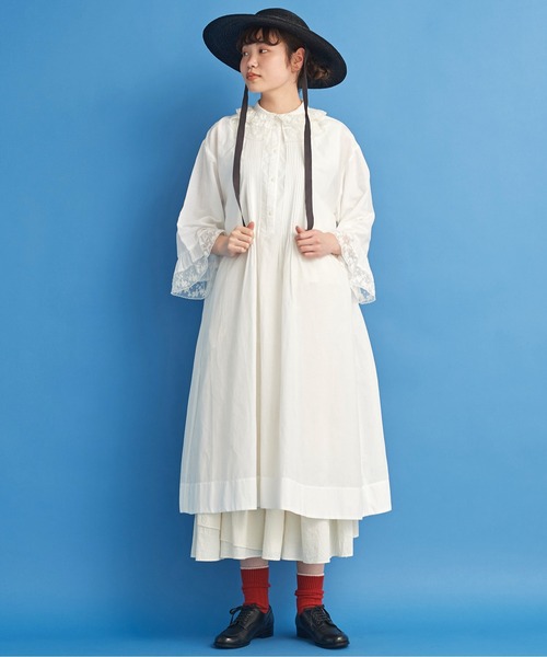 Malle(マル)の「malle チュール刺繍 ドレス(ワンピース・レディース・オフホワイト/ブラック・FREE)」の6枚目の写真