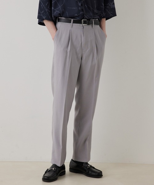 JUNRED（ジュンレッド）の「ドレープテクスチャー1タックストレートパンツ（スラックス・メンズ・ライトグレー/ブラック/ブルー系その他4・S/M/L）」の3枚目の写真