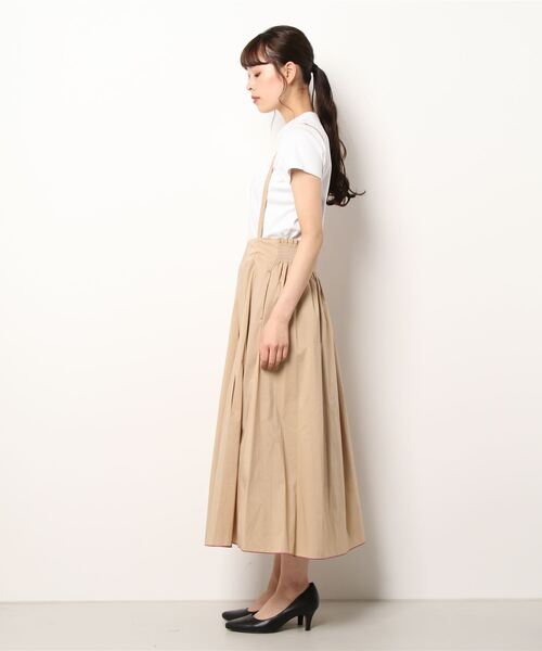 Q（キュー）の「ランダムタックサスペスカート（スカート・レディース・ベージュ/カーキ・MEDIUM）」の3枚目の写真