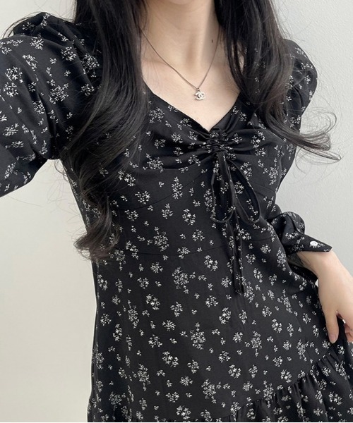 BEIDELLI（ベイデリー）の「[BELLIDE MADE] [2color] フラワーシャーリングミニワンピース（ワンピース・レディース・ブラック/ベージュ・FREE）」の12枚目の写真