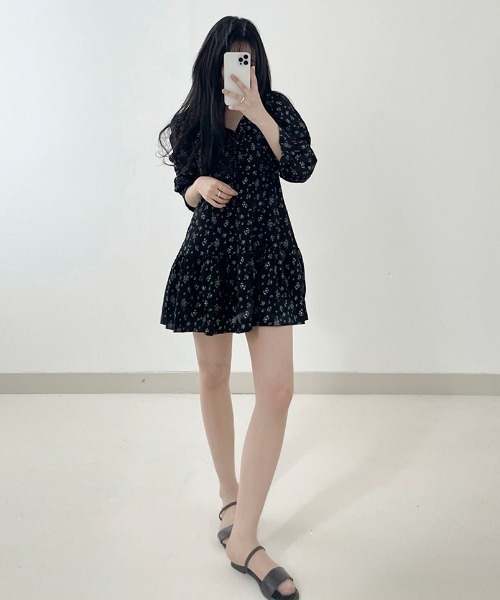 BEIDELLI（ベイデリー）の「[BELLIDE MADE] [2color] フラワーシャーリングミニワンピース（ワンピース・レディース・ブラック/ベージュ・FREE）」の16枚目の写真