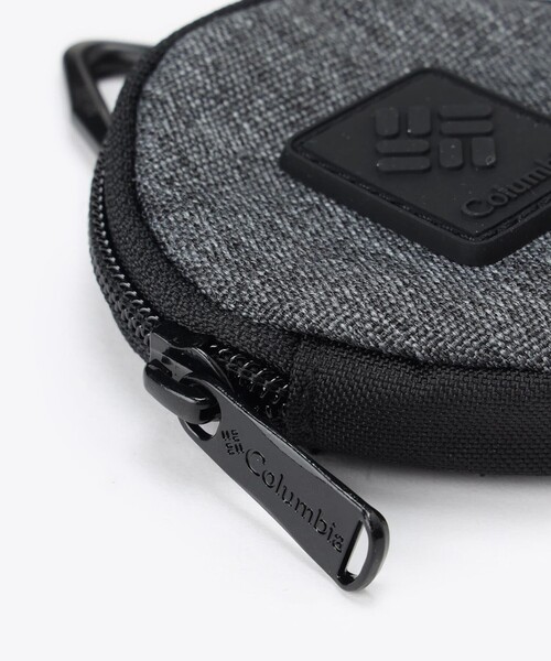 Columbia（コロンビア）の「ナイオベラウンドコインケース（その他小物・メンズ・カーキ/グレー/ベージュ/ブラック/ブラック系その他/グリーン/ブラック系その他2/ネイビー/ブラウン系その他/グリーン系その他/ブラック×ブラック・ONE SIZE）」の17枚目の写真