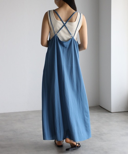 Fizz（フィズ）の「【Fizz/フィズ】　クールタッチ鹿の子　クロスストラップロングキャミワンピース（ワンピース・レディース・グレイッシュベージュ/カーキ/パープル/チャコール/ブラック/レッド/ブルー・M/L）」の11枚目の写真