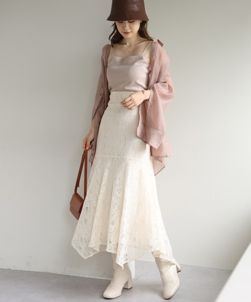 one after another NICE CLAUP(ワンアフターアナザーナイスクラップ)の「ストラップカップ付きキャミソール(キャミソール・レディース・ブラック/ベージュ/オフホワイト/ラベンダー・FREE)」の16枚目の写真