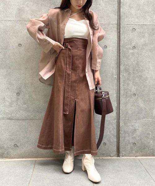 one after another NICE CLAUP(ワンアフターアナザーナイスクラップ)の「ストラップカップ付きキャミソール(キャミソール・レディース・ブラック/ベージュ/オフホワイト/ラベンダー・FREE)」の12枚目の写真