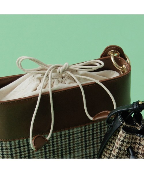 flower（フラワー）の「チェックショルダーバッグ（ショルダーバッグ・レディース・ベージュ・FREE）」の17枚目の写真