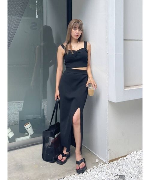 EVRIS（エヴリス）の「ディープスリットニットスカート（スカート・レディース・ブラック/ブラウン/グリーン・FREE）」の4枚目の写真