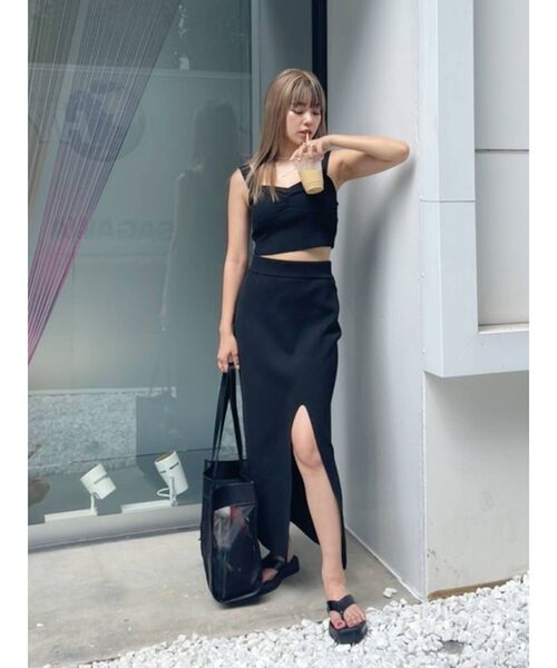 EVRIS（エヴリス）の「ディープスリットニットスカート（スカート・レディース・ブラック/ブラウン/グリーン・FREE）」の6枚目の写真