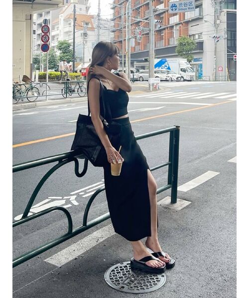 EVRIS（エヴリス）の「ディープスリットニットスカート（スカート・レディース・ブラック/ブラウン/グリーン・FREE）」の7枚目の写真