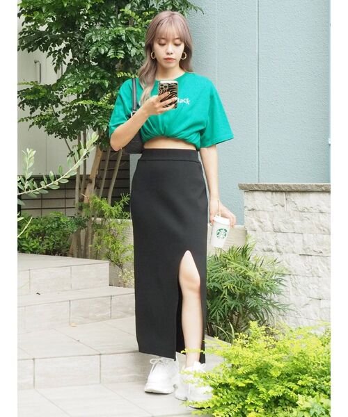 EVRIS（エヴリス）の「ディープスリットニットスカート（スカート・レディース・ブラック/ブラウン/グリーン・FREE）」の8枚目の写真