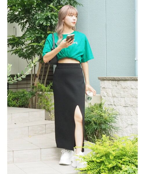 EVRIS（エヴリス）の「ディープスリットニットスカート（スカート・レディース・ブラック/ブラウン/グリーン・FREE）」の9枚目の写真