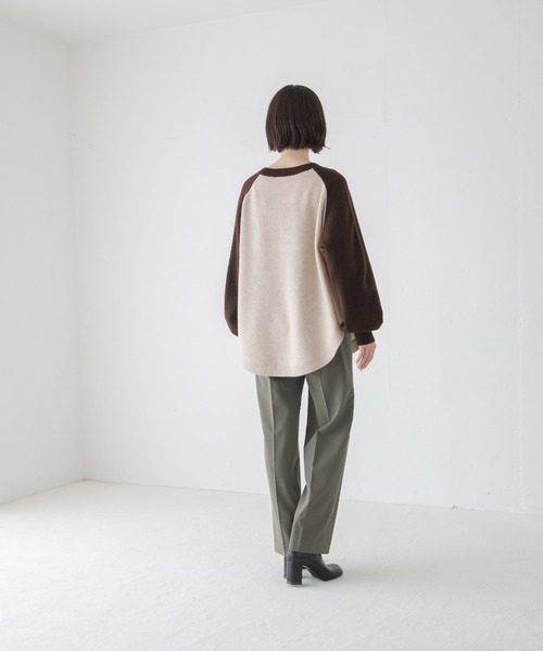 yuw（ユウ）の「Ｗカシミヤラウンドプルオーバー　294796（ニット/セーター・レディース・ブラウン/レッド/ブルー/ブラック系その他・FREE）」の9枚目の写真