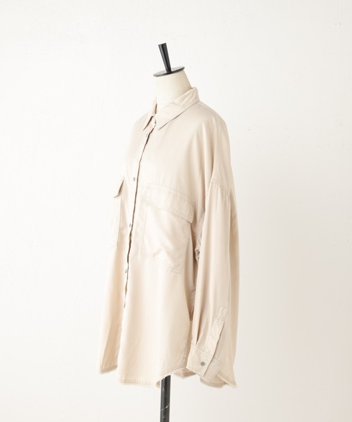 BEARDSLEY（ビアズリー）の「《FRIPIER》サイドスリットシャツ/テンセル（シャツ/ブラウス・レディース・カーキ/サンドベージュ・FREE）」の4枚目の写真