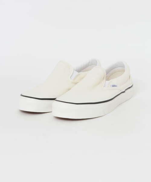 VANS(バンズ)の「VANS CLASSIC SLIP-ON 98 DX(スリッポン・メンズ・ホワイト・26/27/28)」の1枚目の写真