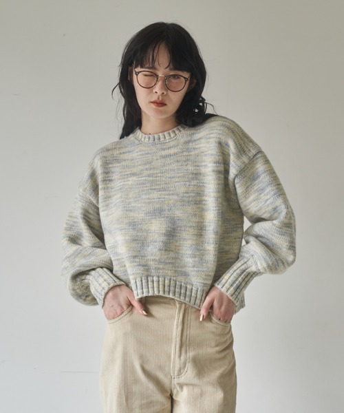 idem(イデム)の「【ZOZOTOWN限定】gradation volume sleeve knit/グラデーションボリューム袖ニット(ニット/セーター・レディース・アイボリー/マルチ/カーキ・FREE)」の15枚目の写真