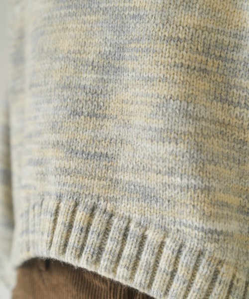 idem(イデム)の「【ZOZOTOWN限定】gradation volume sleeve knit/グラデーションボリューム袖ニット(ニット/セーター・レディース・アイボリー/マルチ/カーキ・FREE)」の8枚目の写真