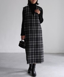 Vネックジャンパースカート