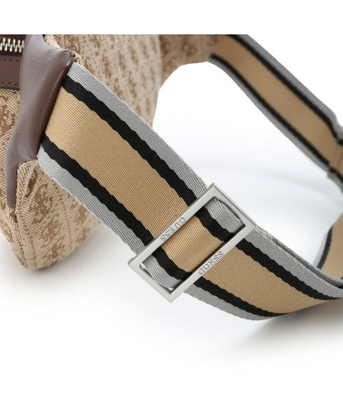 Guess（ゲス）の「STRAVE  Bum Bag（ボディバッグ/ウエストポーチ・メンズ・ライトベージュ/ブラック/グレー・ONE SIZE）」の11枚目の写真