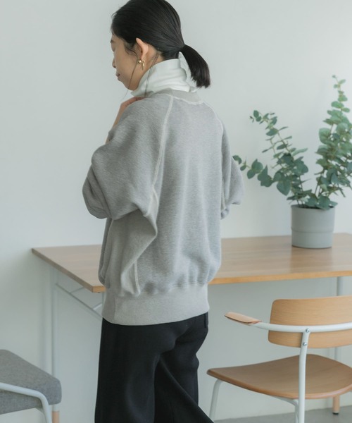 FORK&SPOON（フォークアンドスプーン）の「FORK&SPOON　ラグランクルーネックスウェット（スウェット・レディース・グリーン系その他/アイボリー/グレー・1）」の18枚目の写真