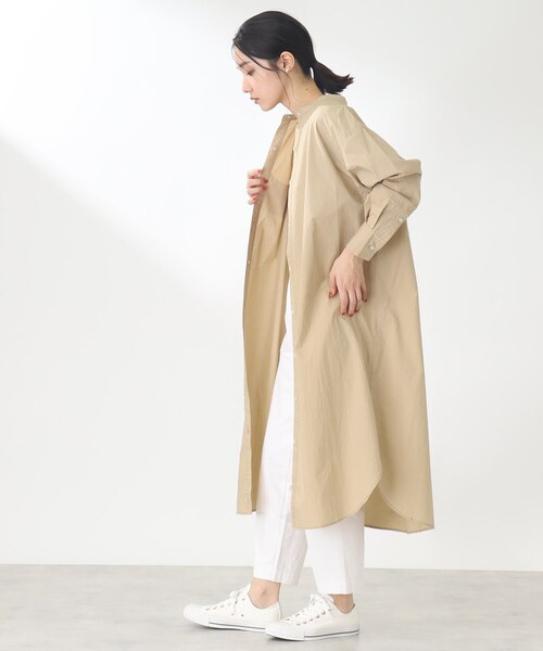 THE SHOP TK （ザ ショップ ティーケー ）の「◆【首まわりスッキリ/着回し出来る】バンドカラーシャツワンピース（ワンピース・レディース・ベージュ/ネイビー系2/ホワイト系・99）」の16枚目の写真