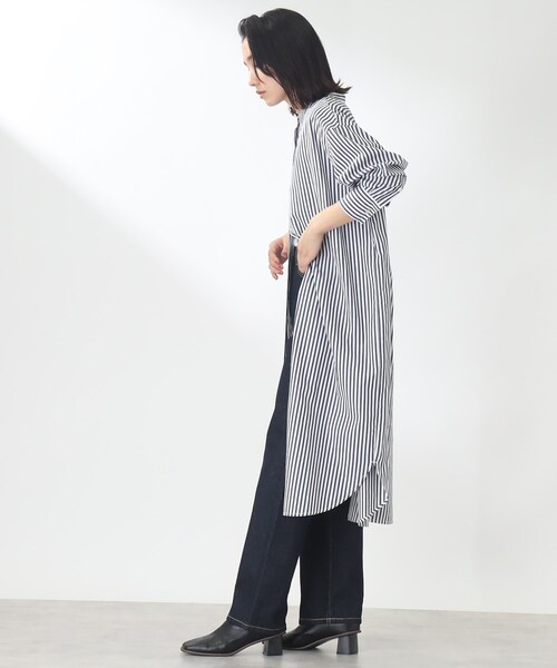 THE SHOP TK （ザ ショップ ティーケー ）の「◆【首まわりスッキリ/着回し出来る】バンドカラーシャツワンピース（ワンピース・レディース・ベージュ/ネイビー系2/ホワイト系・99）」の22枚目の写真