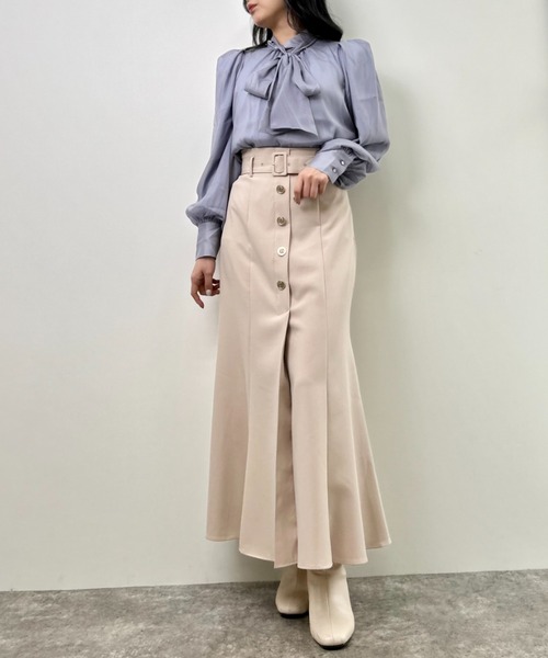 INGNI（イング）の「ラメシアーハイネックボウタイブラウス（シャツ/ブラウス・レディース・グレー系その他/サックスブルー/オフホワイト・M）」の6枚目の写真