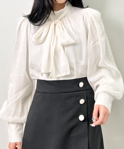 INGNI（イング）の「ラメシアーハイネックボウタイブラウス（シャツ/ブラウス・レディース・グレー系その他/サックスブルー/オフホワイト・M）」の7枚目の写真