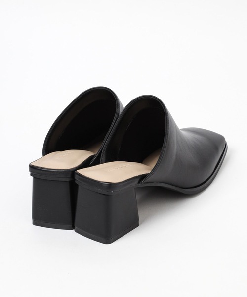 LEPSIM(レプシィム)の「スクエアヒールミュール 181282(サンダル・レディース・ブラウン/ブラック/アイボリー・MEDIUM/LARGE)」の11枚目の写真