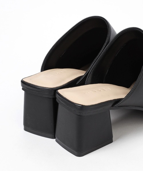 LEPSIM(レプシィム)の「スクエアヒールミュール 181282(サンダル・レディース・ブラウン/ブラック/アイボリー・MEDIUM/LARGE)」の19枚目の写真