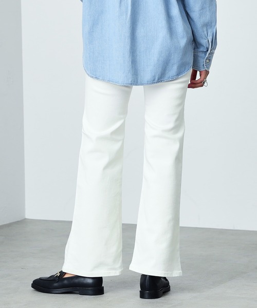 EDWIN(エドウィン)の「essentials ストレッチフレアデニムパンツ(デニムパンツ・レディース・ブルー/ホワイト/ライトインディゴブルー/ブルー系その他/ブラック系その他/ダークインディゴブルー・SMALL/X-SMALL/MEDIUM/LARGE)」の18枚目の写真