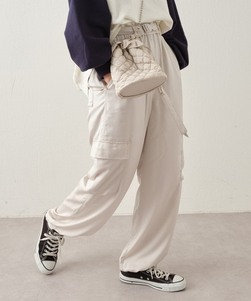 CIAOPANIC TYPY(チャオパニックティピー)の「【ベルト付き】サテンカーゴパンツ(カーゴパンツ・レディース・ブラック/サックスブルー/オレンジ/グレー系その他・SMALL/MEDIUM)」の15枚目の写真
