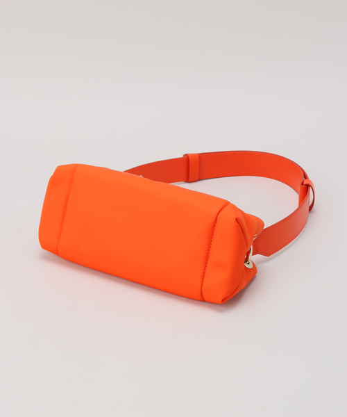 バッグ GANNI Pillow Baguette Bag Ganni Mini Pillow Baguette - Black | Garmentory