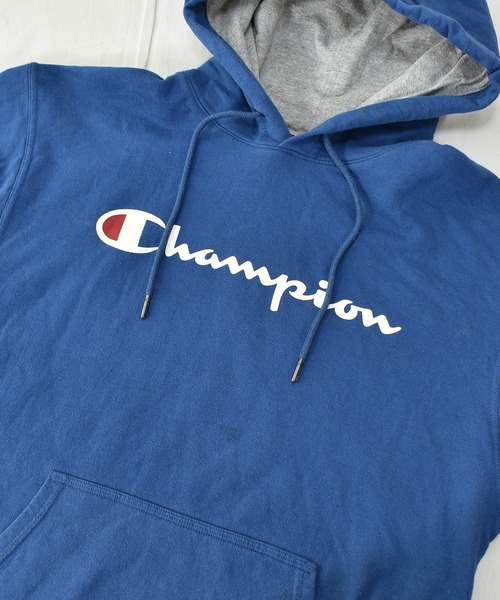 Champion(チャンピオン)の「【ヴィンテージ古着】Champion / チャンピオン ロゴプリント スウェットパーカー(パーカー・メンズ・ブルー・MEDIUM)」の11枚目の写真