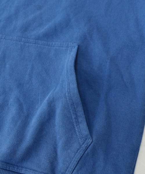 Champion(チャンピオン)の「【ヴィンテージ古着】Champion / チャンピオン ロゴプリント スウェットパーカー(パーカー・メンズ・ブルー・MEDIUM)」の3枚目の写真