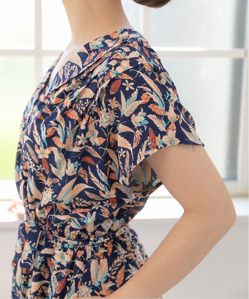 PREFERIR（プレフェリール）の「アロハシャツ柄 エスニック カシュクール フレンチスリーブ マキシ ロングワンピース（ワンピース・レディース・ブラック/ネイビー・MEDIUM/LARGE/SMALL）」の14枚目の写真