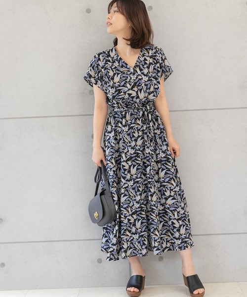 PREFERIR（プレフェリール）の「アロハシャツ柄 エスニック カシュクール フレンチスリーブ マキシ ロングワンピース（ワンピース・レディース・ブラック/ネイビー・MEDIUM/LARGE/SMALL）」の19枚目の写真