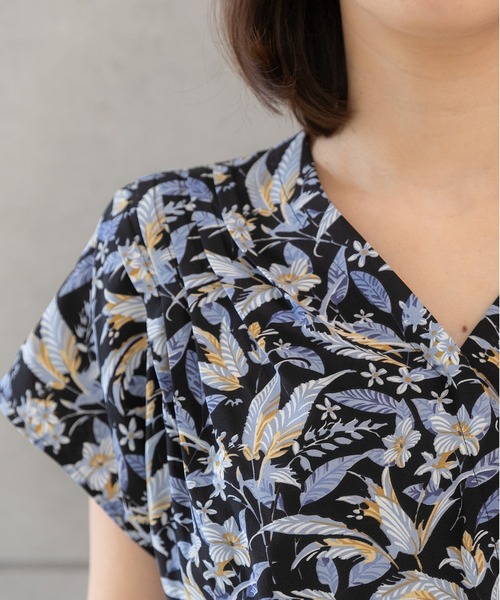 PREFERIR（プレフェリール）の「アロハシャツ柄 エスニック カシュクール フレンチスリーブ マキシ ロングワンピース（ワンピース・レディース・ブラック/ネイビー・MEDIUM/LARGE/SMALL）」の22枚目の写真