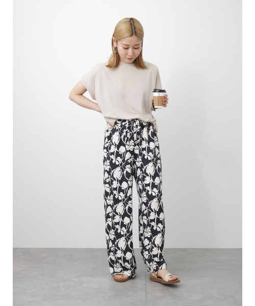 Samansa Mos2 blue（サマンサモスモスブルー）の「【アンチピリング】フレンチスリーブTシャツ（Tシャツ/カットソー・レディース・ブラック/ベージュ/ブルー/イエロー/オフホワイト・F）」の8枚目の写真