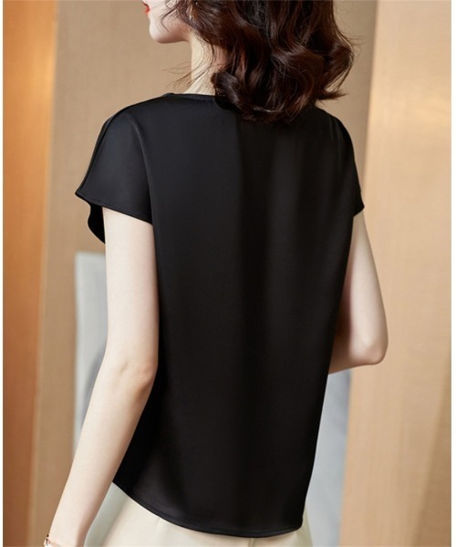 BLANC FICELLE（ブランフィセル）の「シルクタッチ　フレンチ　Tシャツ（Tシャツ/カットソー・レディース・アイボリー/ブラック/ベージュ/グリーン/ワイン/ブルー・L/M/XL）」の12枚目の写真