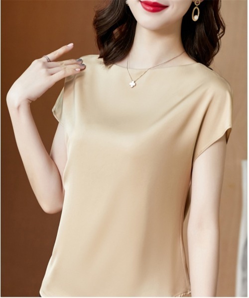 BLANC FICELLE（ブランフィセル）の「シルクタッチ　フレンチ　Tシャツ（Tシャツ/カットソー・レディース・アイボリー/ブラック/ベージュ/グリーン/ワイン/ブルー・L/M/XL）」の14枚目の写真