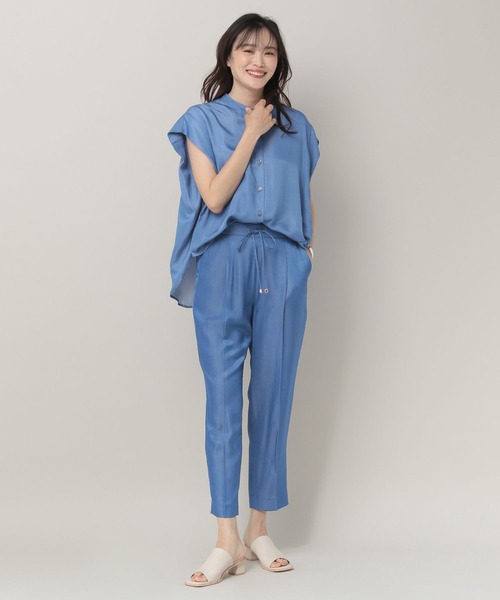 Elura(エルーラ)の「サラサラサマーデニムシャツ(シャツ/ブラウス・レディース・ライトブルー/ネイビー・MEDIUM/LARGE)」の3枚目の写真