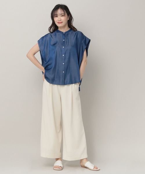 Elura(エルーラ)の「サラサラサマーデニムシャツ(シャツ/ブラウス・レディース・ライトブルー/ネイビー・MEDIUM/LARGE)」の5枚目の写真
