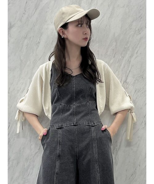 dazzlin(ダズリン)の「ハートネックデニムオールインワン(つなぎ/オールインワン・レディース・ライトブルー/ブラック・SMALL/MEDIUM)」の18枚目の写真